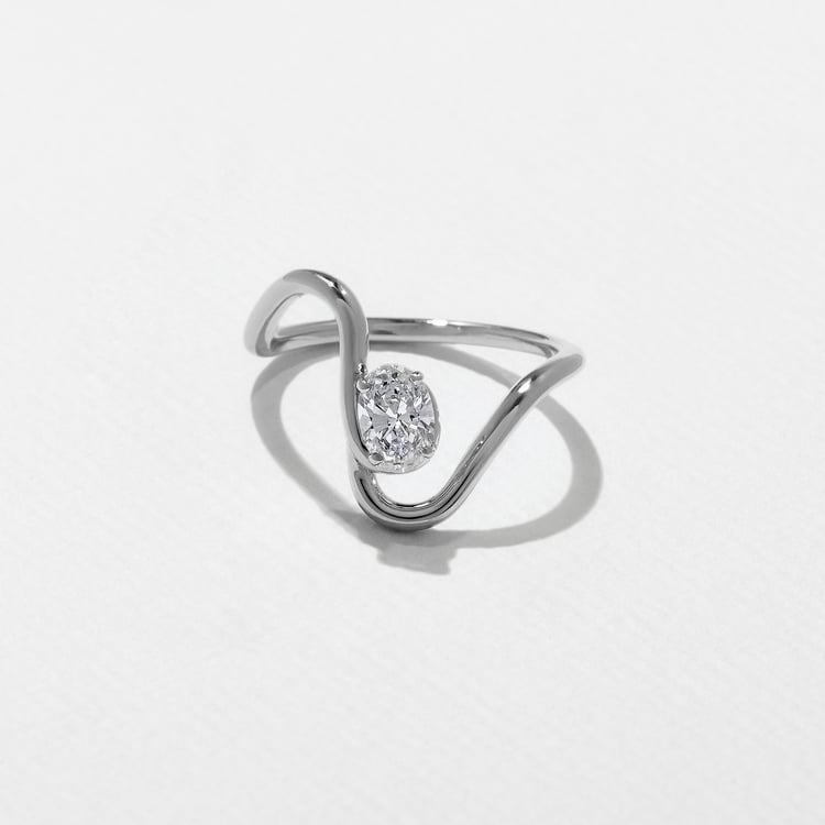 Sway in 18k White Gold