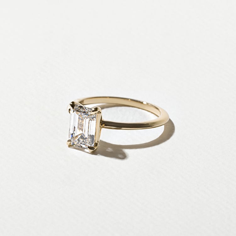 Grace Emerald-Cut Solitaire in 18k Yellow Gold – view 2