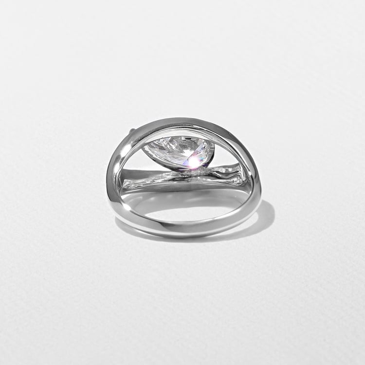 Monroe Pear in 18k White Gold – view 4