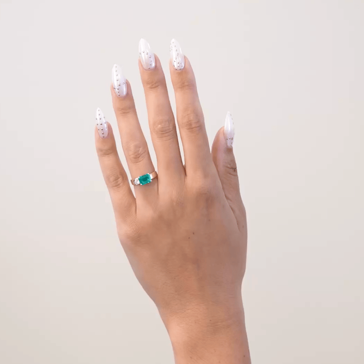 Henri Emerald-Cut video preview