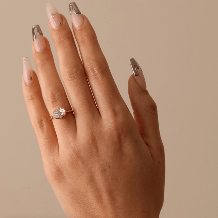 August Pear in 14k Yellow Gold – video thumbnail
