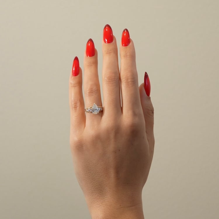 Marni Pear Solitaire video preview