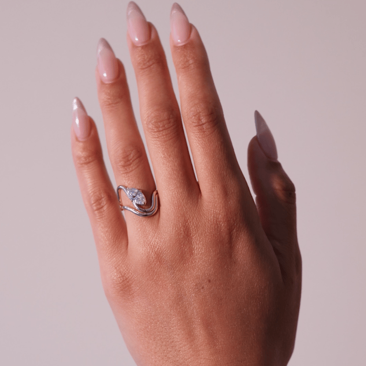Stella Marquise in 14k Yellow Gold – video thumbnail