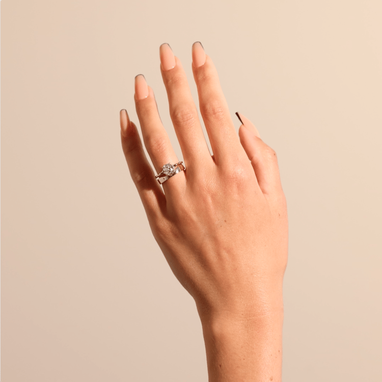Notch Thin in 14k Yellow Gold – video thumbnail