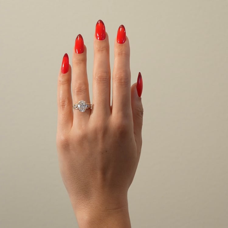 Marni Oval Solitaire video preview
