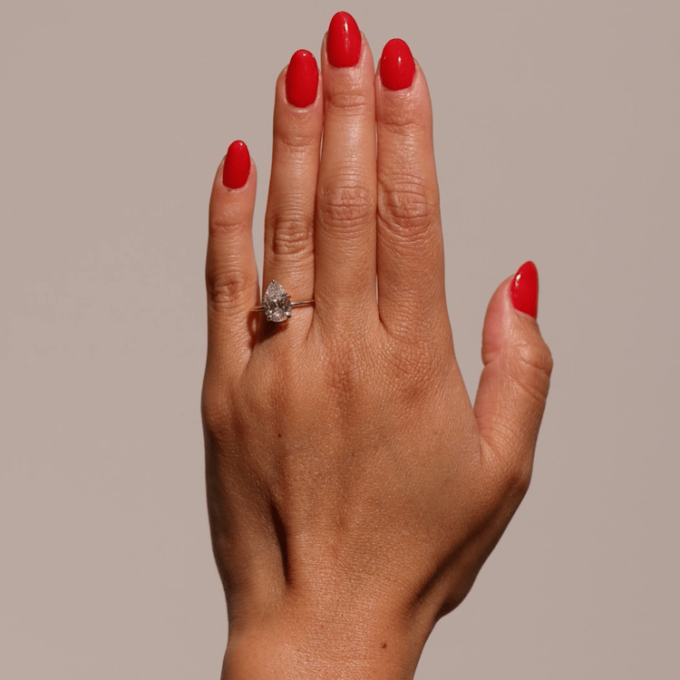 Grace Pear Solitaire video preview