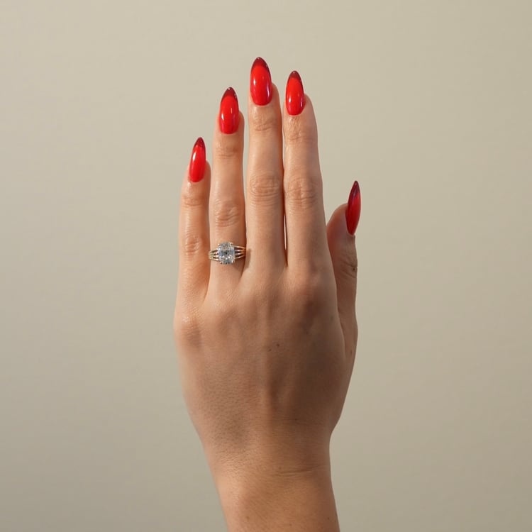 Scarlett Antique Cushion Solitaire video preview