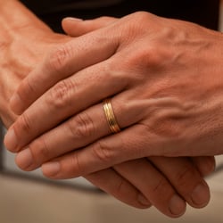Theo in 14k Yellow Gold – view 3 thumbnail