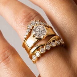 Reid Round in 14k Yellow Gold – view 7 thumbnail