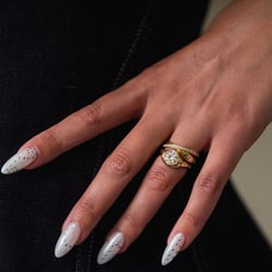 Gaia Round in 18k Yellow Gold – view 7 thumbnail
