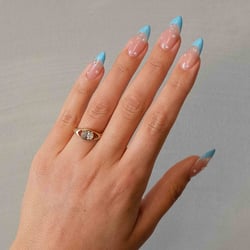 Monroe Oval Mini in 14k Yellow Gold – view 6 thumbnail