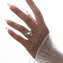 Astra in 14k Yellow Gold – view 4 thumbnail