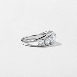 Maeve Round in 18k White Gold – view 2 thumbnail