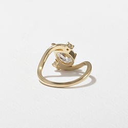 Gemma Pear in 18k Yellow Gold – view 4 thumbnail
