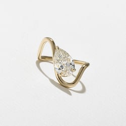 Stella Pear in 14k Yellow Gold thumbnail
