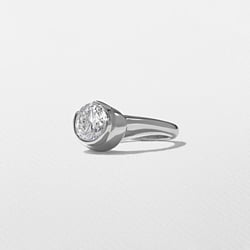 Gaia Round in Platinum – view 2 thumbnail