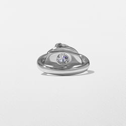 Gaia Round in Platinum – view 4 thumbnail