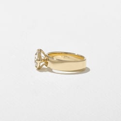 Reid Round in 14k Yellow Gold – view 3 thumbnail