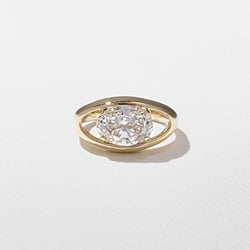 Monroe Oval in 14k Yellow Gold thumbnail