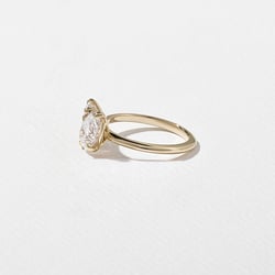 Vivi Pear and Princess in 18k Yellow Gold – view 3 thumbnail