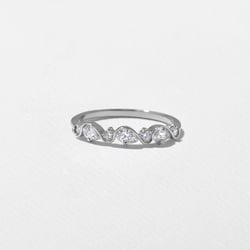 Tidal in 18k White Gold thumbnail