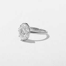 Daphne Antique Oval in Platinum – view 2 thumbnail