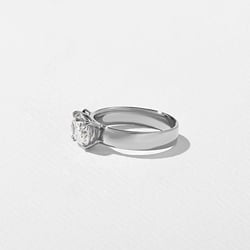 Henri Oval in Platinum – view 3 thumbnail