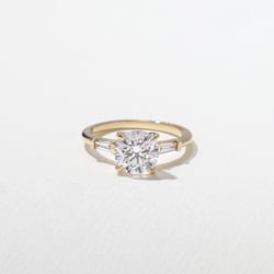 Trey Round  in 14k Yellow Gold thumbnail