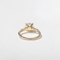 Trey Round  in 14k Yellow Gold – view 4 thumbnail