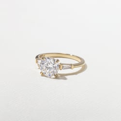 Trey Round  in 14k Yellow Gold – view 2 thumbnail