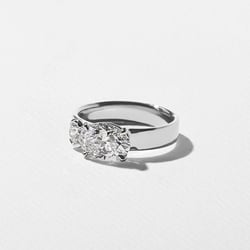 Henri Oval in 14k White Gold – view 2 thumbnail