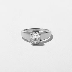 Lou Antique Cushion in 18k White Gold thumbnail