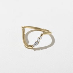 Tulip in 18k Yellow Gold – view 2 thumbnail