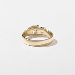 Henri Pear in 18k Yellow Gold – view 4 thumbnail