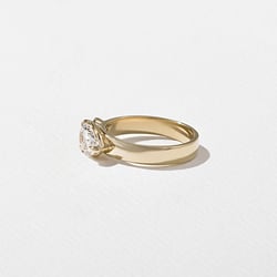 Henri Pear in 18k Yellow Gold – view 3 thumbnail