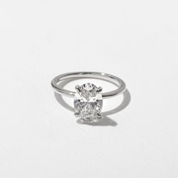 Grace Oval Solitaire in Platinum thumbnail