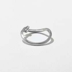 Knot in 18k White Gold – view 4 thumbnail