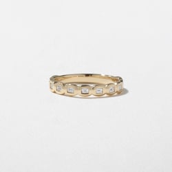 Pebble in 14k Yellow Gold thumbnail