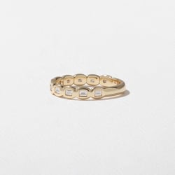 Pebble in 14k Yellow Gold – view 2 thumbnail