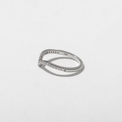 Luna in 18k White Gold – view 3 thumbnail