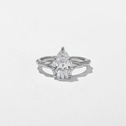 Sloan Pear in 18k White Gold thumbnail