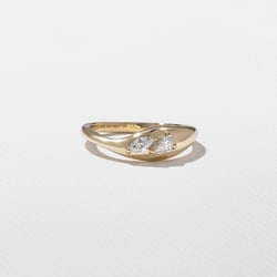 Mist in 18k Yellow Gold thumbnail