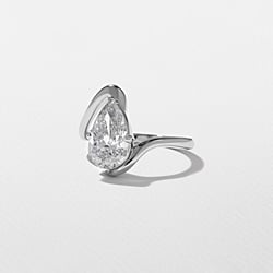 Lyra Pear in Platinum – view 2 thumbnail
