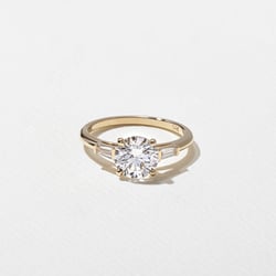 Eve Round in 14k Yellow Gold thumbnail