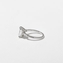 Trey Emerald-Cut in 18k White Gold – view 3 thumbnail