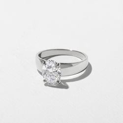 Nova Oval in Platinum – view 2 thumbnail