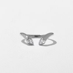 River in 14k White Gold thumbnail
