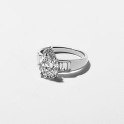 Nova Pear in Platinum – view 2 thumbnail