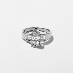 Nova Pear in Platinum thumbnail