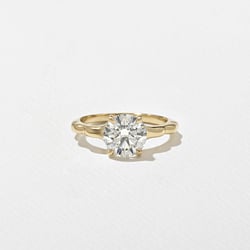 Sloan Round in 18k Yellow Gold thumbnail